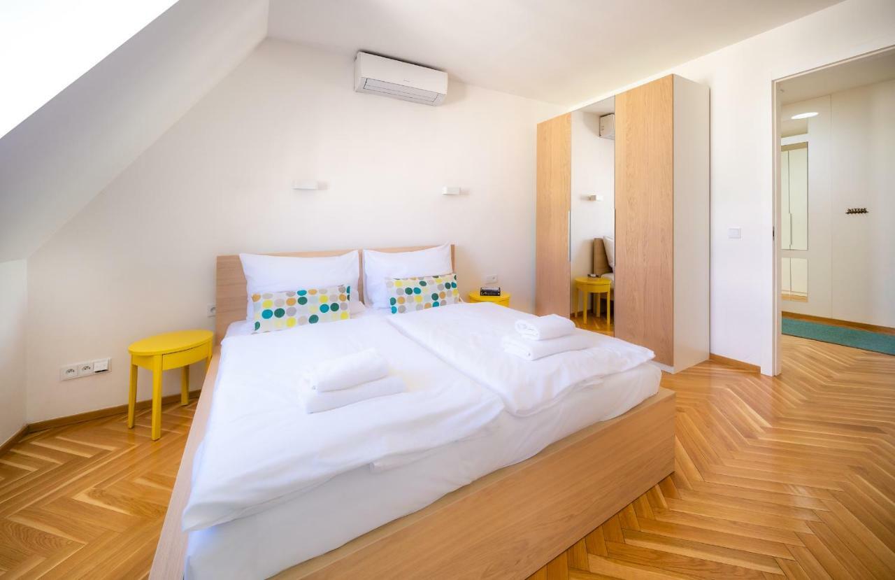Luxurious Woodrow Wilson Apt In Prague Centre Zewnętrze zdjęcie